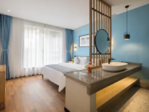 Li Xiangguo Wenquan Homestay (Li Xiaolu Bipenggou Scenic Area) Hotels in Li County