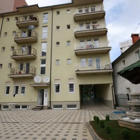 Lux Apartments