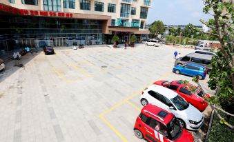 Magnotel Hotel (Zaozhuang West Station Tianshan Road)