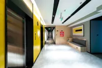 ManLv · Hotel(Zhongshan Park Subway Station Store, People's Road Pedestrian Street, Jiangyin) - Bãi đậu xe