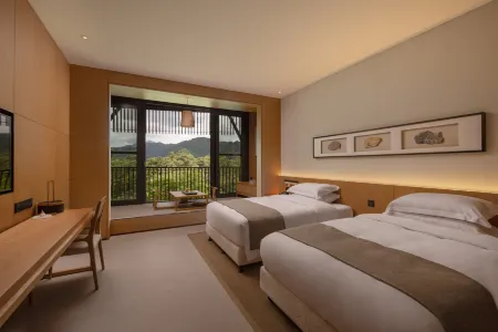 Shenyudao Holiday Hotel Отели рядом с достопримечательностью «Qixian Square»