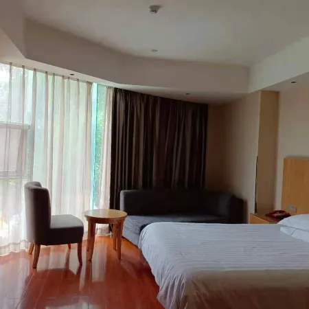 Ruisi Hotel (Wenzhou College East Road Branch)
