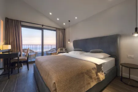 Vivid Blue Serenity Resort