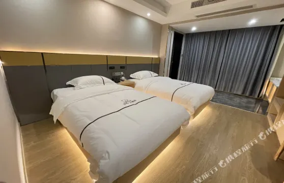 如家睿柏·雲酒店（漣水人民法院店）