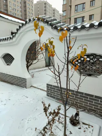 Qian'an Longda Fashion Hotel Отели рядом с достопримечательностью «Chuansheng Square»