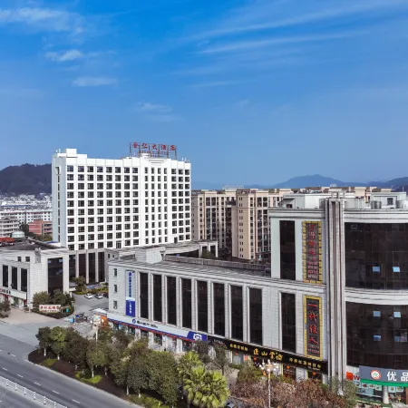 Jinren Hotel Отели в г. Чантин