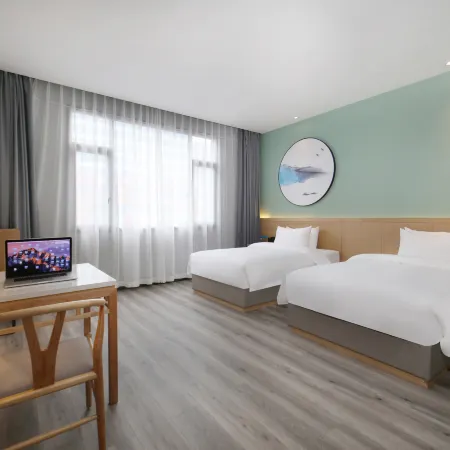 Xiyue Smart Hotel (Yuechi Railway Station Power Century City)