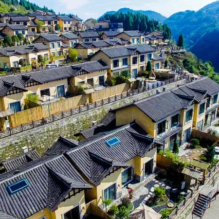 Residents of Phoenix Bamboo Mountain Township