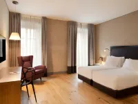 NH Collection Piazza Carlina Hotels near Vanchiglia