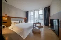 LIGANG HOTEL (Phoenix 1st Street Branch) - Balkoner