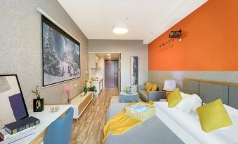 Tusheng Light Luxury Viewing Hotel (Laiwu Longtan East Street Tianzhu Branch)