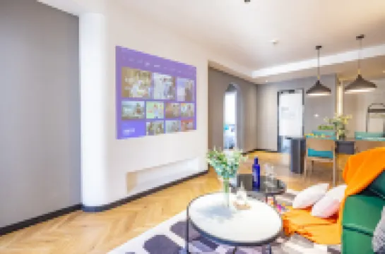 雲端高空江景美宿（重慶解放碑洪崖洞店）