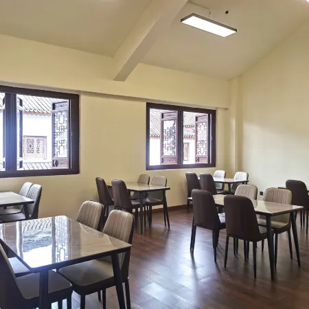 Yunzhongyun Hot Spring Hotel (Mile Branch)