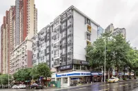 Fuzhou Shikong E-Sports Hotel (Fuzhou North Railway Station Area Provincial Sports Center) Hoteles cerca de Fujian Polytechnic of Information Technology (Longyao Campus)