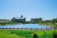 Wulanchabu sunlight grassland Dahewan Resort Hotel - Mountain view