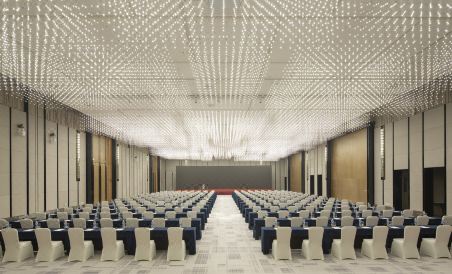Hualuxe Yibin, An IHG Hotel - Housity