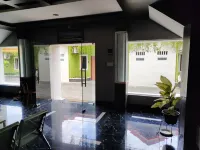 Lonari Hotel Hotels in Deli Tua Timur