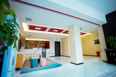 Daqing Jifeng Hotel (Binzhouhu Branch) Отели рядом с достопримечательностью «Daqing Times Square»