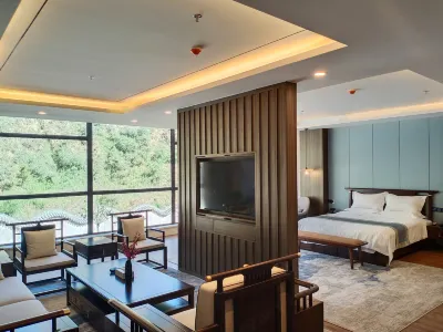 Gonghanglu Zheyangshan Pearl Hotel