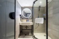 HanTing Hotel (Shanghai Jing'an Temple Wuding Road Subway Station) Hotels in Shanghai