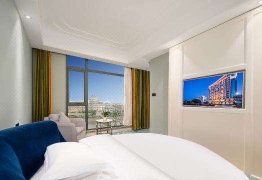 BJ Garden Hotel Overview