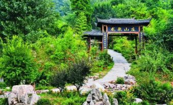 Longquan Villa (Zhangzhou Dahongzhai National Forest Park Branch)