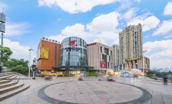 Chongqing Puhu Baolong Hotel (Hechuan Baolong Plaza Store)