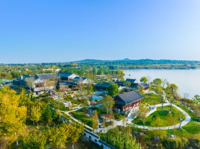 Zhiweizhai Wenchang College Hotels near Tanxi Mountain