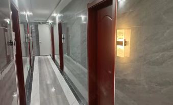 Lingtai Meet Theme Hotel