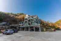 Jingya Homestay (Guilin Resource Bajiaozhai Scenic Area) - Park Yeri