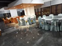 Four Seasons Hotel (Wuchuan Airport) - 조식 운영