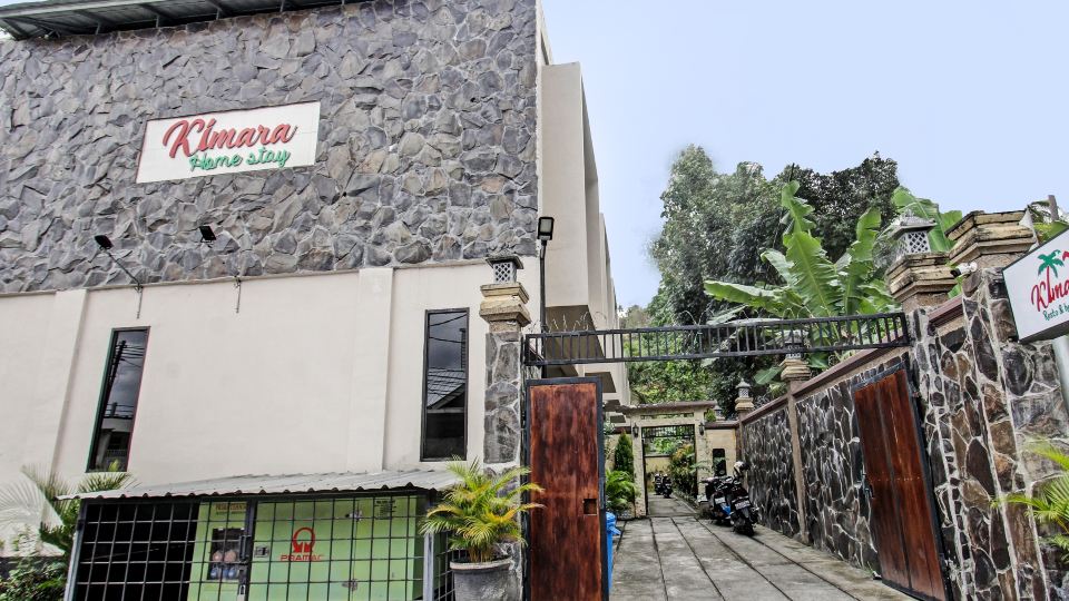 OYO 91696 Kimara Homestay & Resto