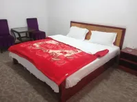 Yijun Business Hotel Hotel a Zhag'yab
