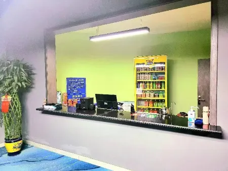 Zhizi Baodian Hotel Отели в г. Чжаньчжи