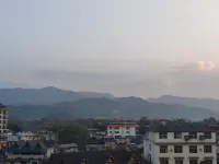 雲瀾居民宿（勐侖鎮店）