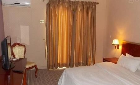 Giginya Coral Hotel - Housity