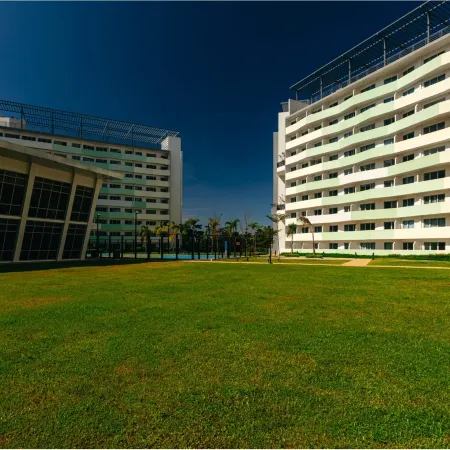 Acellyne's Suites @ The Residences at Commonwealth by Century Отели рядом с достопримечательностью «Манила COD I.T. Building»