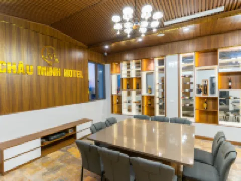 CM Hotel & Apartment โรงแรมในไฮฟอง