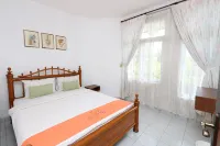 Villa ChavaMinerva Hanni Ciater with Private Pool Hotel dekat the Ranch Ciater Subang