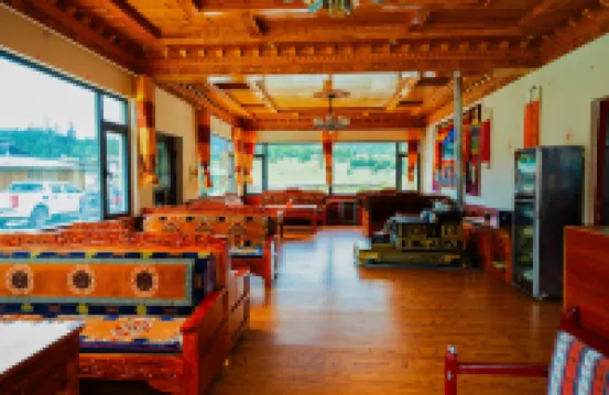 Nyingchi Lulangzhuo Family Hotel