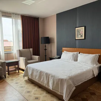 Jiaozhou Peng Xile Hotel Hotels near Jiaozhoubei Railway Station