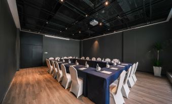 Ruby Bella Hotel (Ningbo Old Bund & Tianyi Plaza)