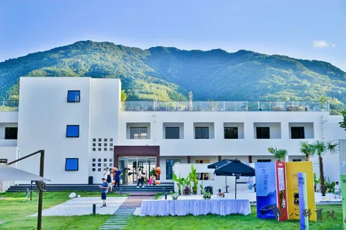 Yowei · No. 8 Hotel - Beach