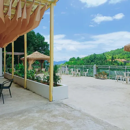 Guifeng Shizai Family Hostel