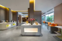 Cloud View lnternational Hotel فنادق في كوي تُن