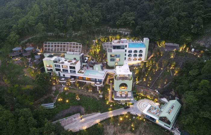 YUANSHE HEIKUANG PANDA VACATION RENTAL