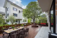 Banshan Yunzhu • Designer Courtyard Boutique Stay (Wudang Scenic Spot Ticket Office)