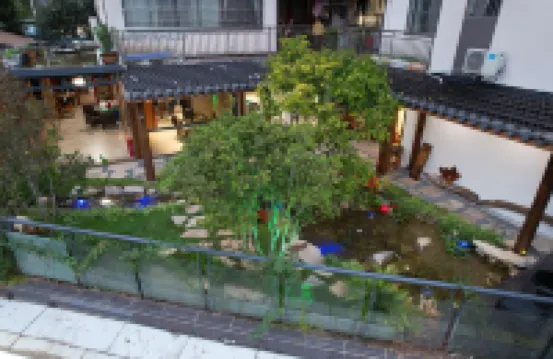 Nanmu Courtyard (Yunyang Riverside Shopping City Center)