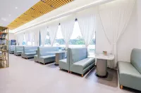 Qingyuan Hudiewan Blue Lake Yueting Hot Spring Villa - Parkplatz