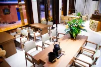 Bailianxue Homestay (China's Snow Town Scenic Area)